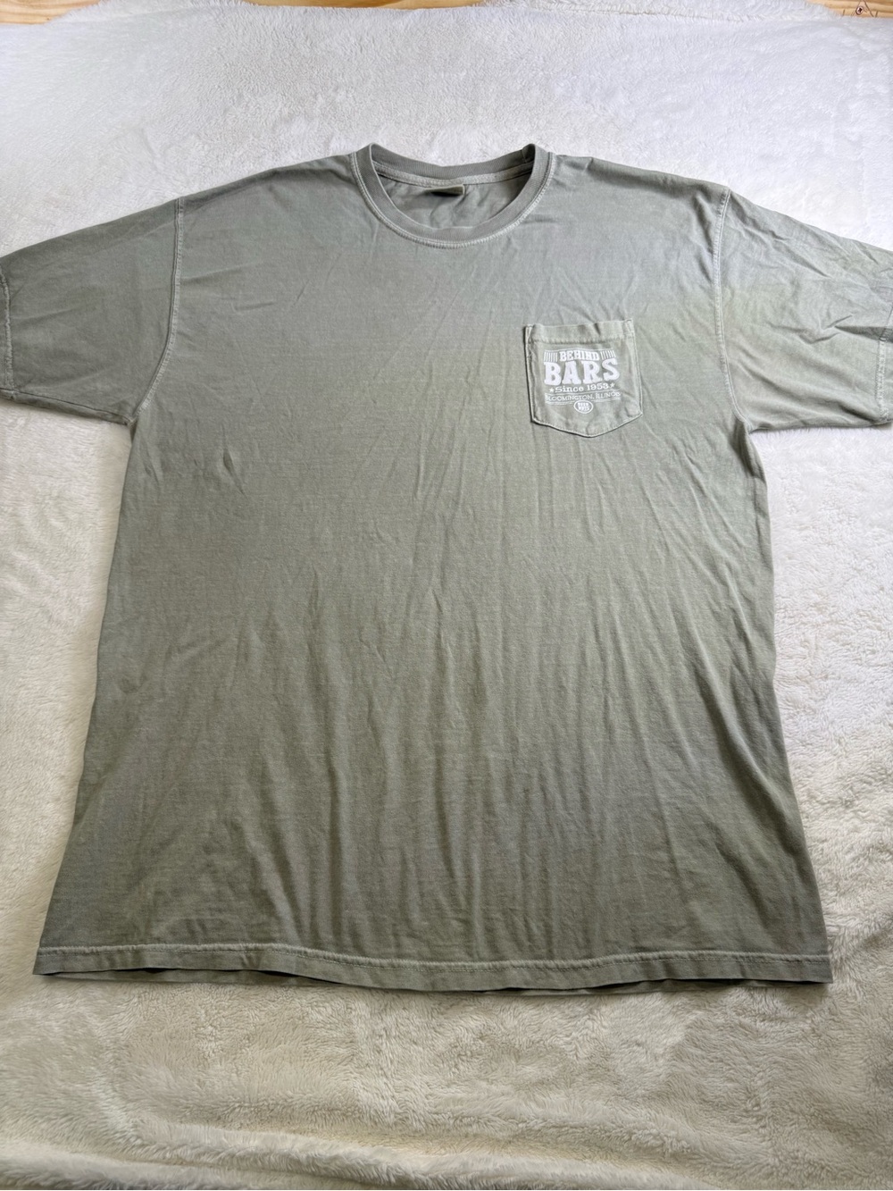 Beer Nuts T Shirt Men’s XL Comfort Colors Pocket Tee Bloomington Illinois Beer